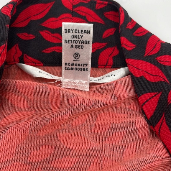 Diane Von Furstenberg Gildred Wrap Dress 100% Silk - Picture 4 of 5